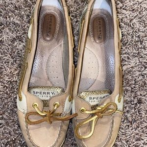 SPERRYS 🤎